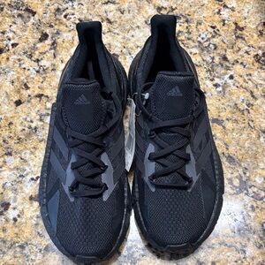 adidas Men's Black and Gray Athletic Shoes